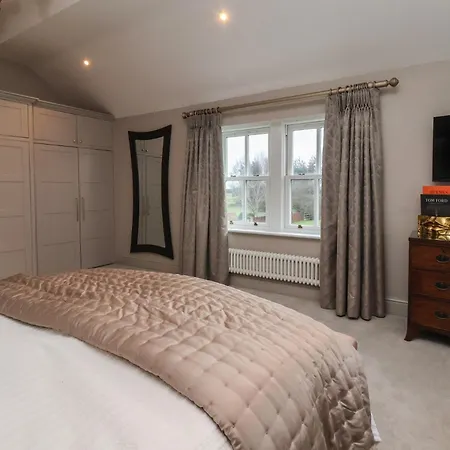Holiday home Providence York